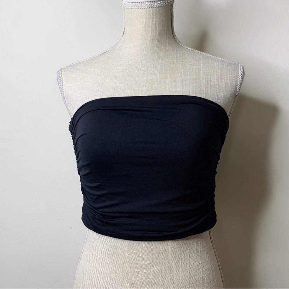 🆕 Zara | Black Strapless Tube Top - Size M.